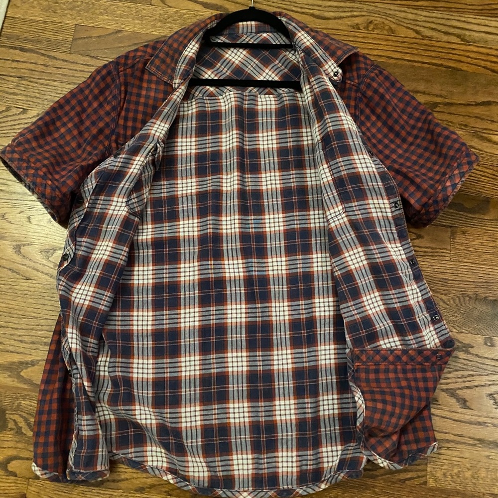 SS button down Flannel - Picture 2 of 2